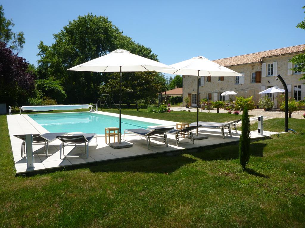 Domaine Du Papillon Bed & Breakfast เลส์ปาร์-เมดอค ภายนอก รูปภาพ