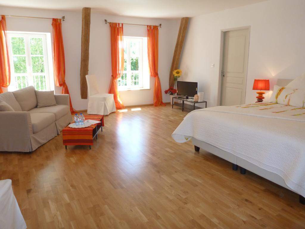 Domaine Du Papillon Bed & Breakfast เลส์ปาร์-เมดอค ห้อง รูปภาพ